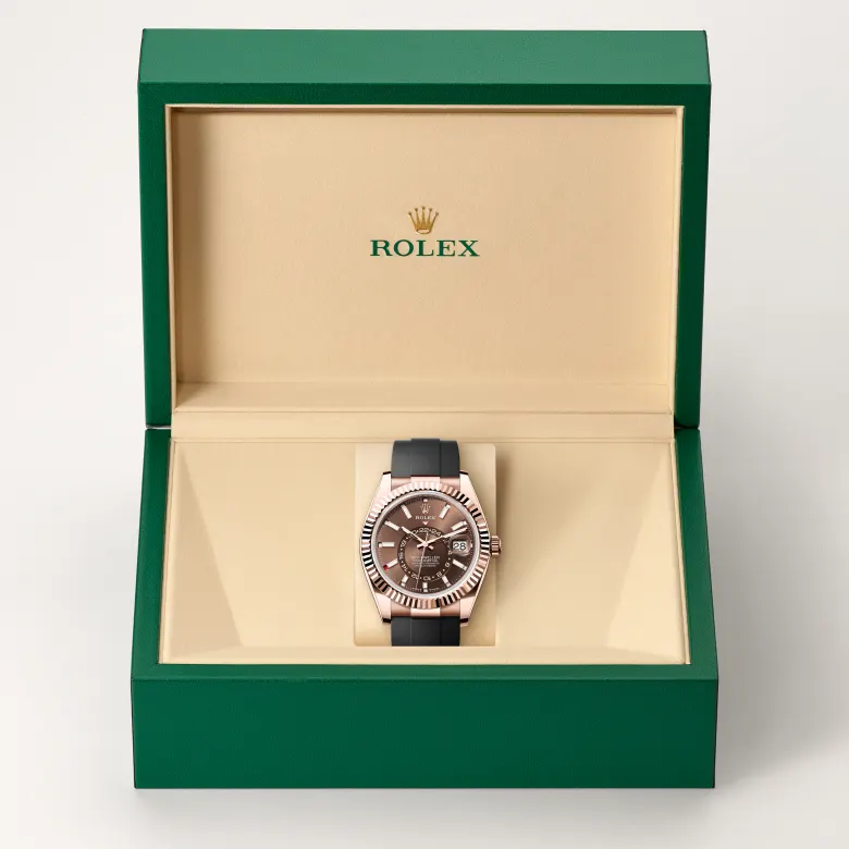 Rolex Sky-Dweller 18 ct Everose gold, M336235-0002